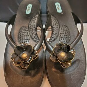 Oka-b Black Rubber Flip Flops - Sz. M(7-8)